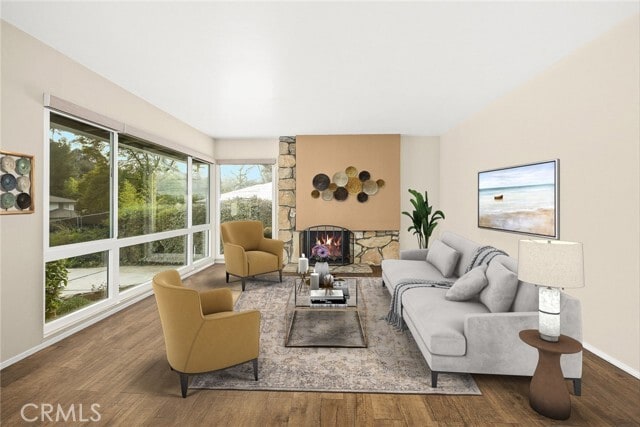 Building Photo - 1653 Vía Del Rey