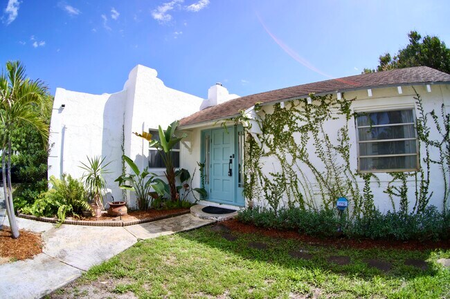 Building Photo - 620 Winters St