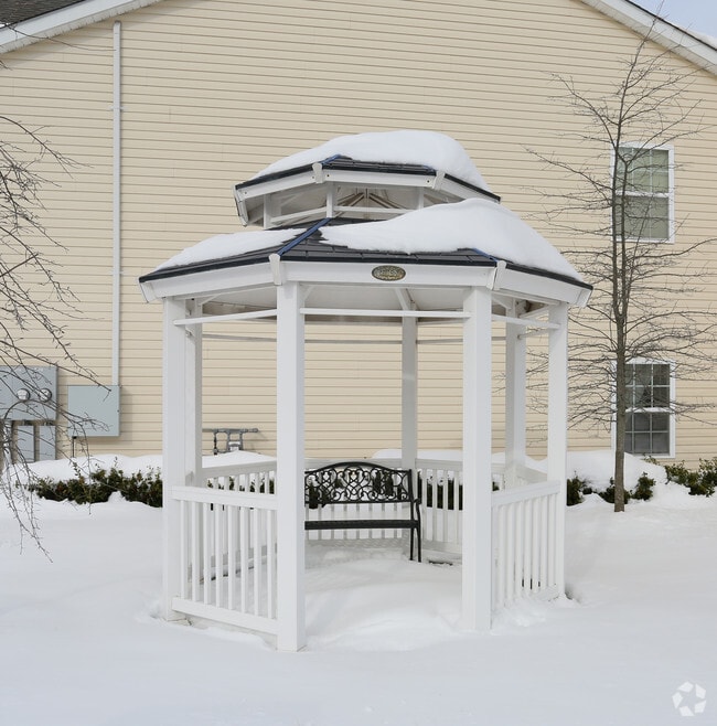 Building Photo - Belmont Villas