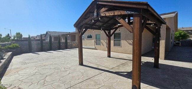 Building Photo - 14952 Louis Baudoin