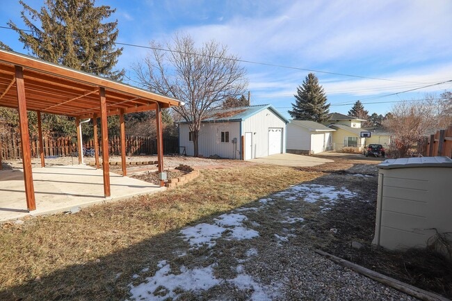 Building Photo - 1429 Yonkee Ave