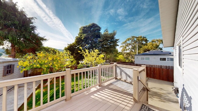 Building Photo - Modern Comfort Meets Everyday Convenience ...