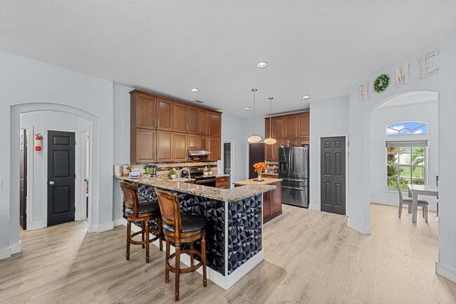 Building Photo - 3183 SW Ann Arbor Rd