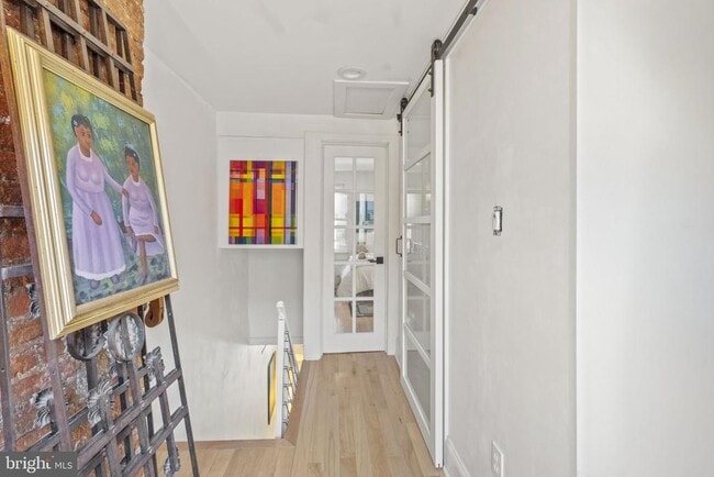 Building Photo - 312 Gerritt St