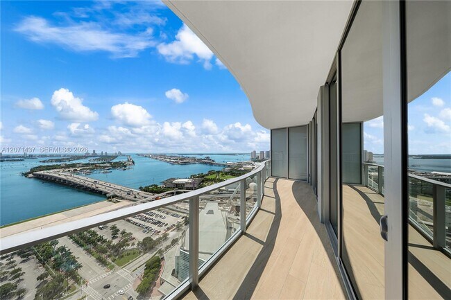 Building Photo - 1400 Biscayne Blvd