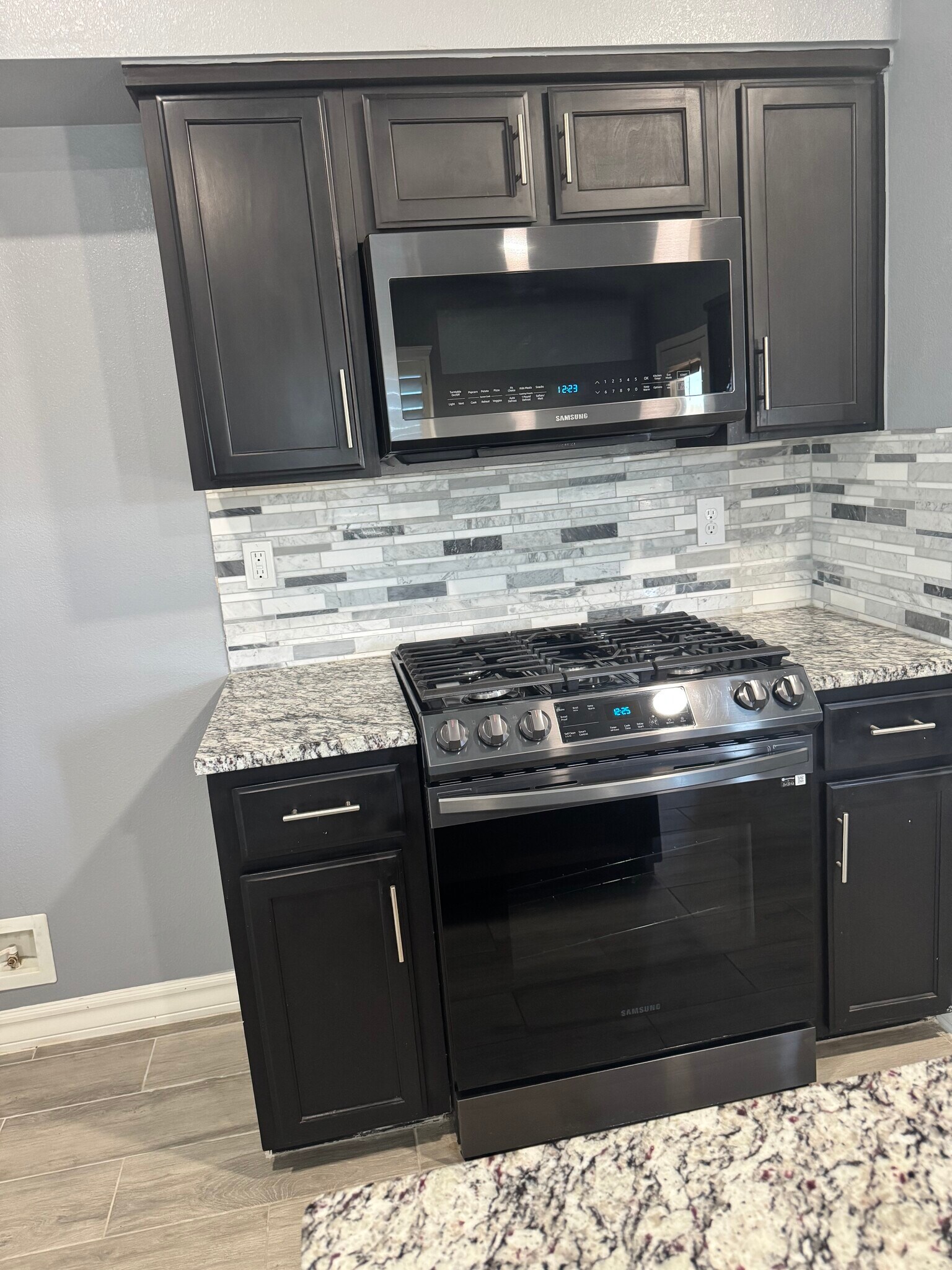 Building Photo - 14233 Escalera Dr