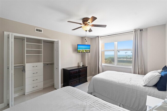 Building Photo - 5200 N Ocean Blvd