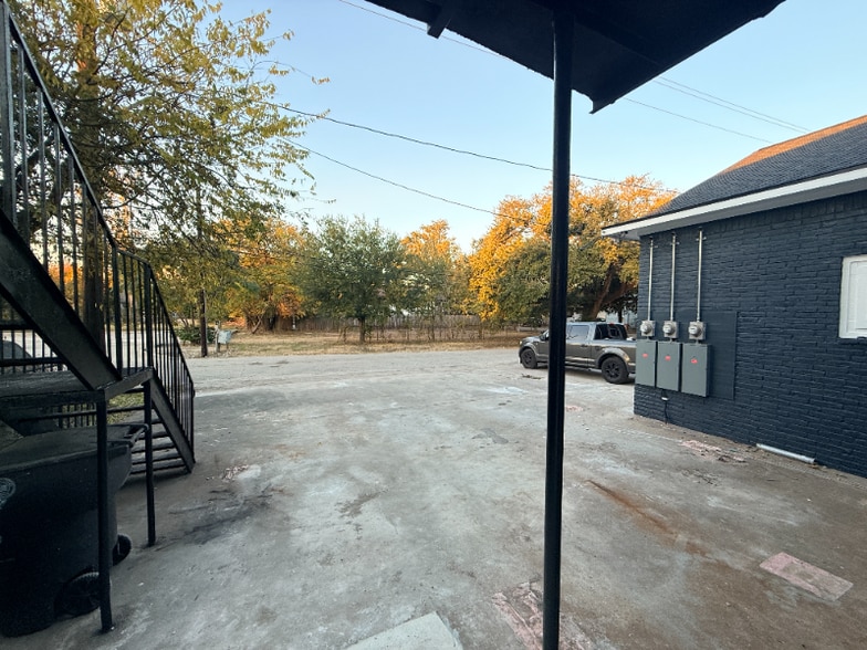 Building Photo - 1519 McKee St