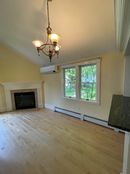 Building Photo - 155 Pepperrell Rd