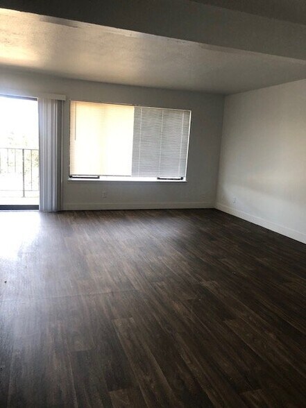 Building Photo - 13011 12th Ave SW