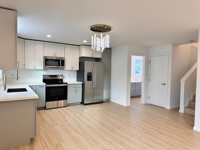 Building Photo - Brand New Home in Tiki Gardens