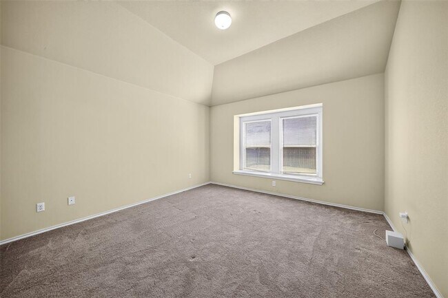 Building Photo - 12913 Pealing Wy