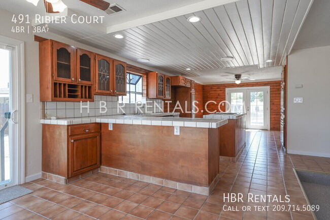 Building Photo - 491 Ribier Ct