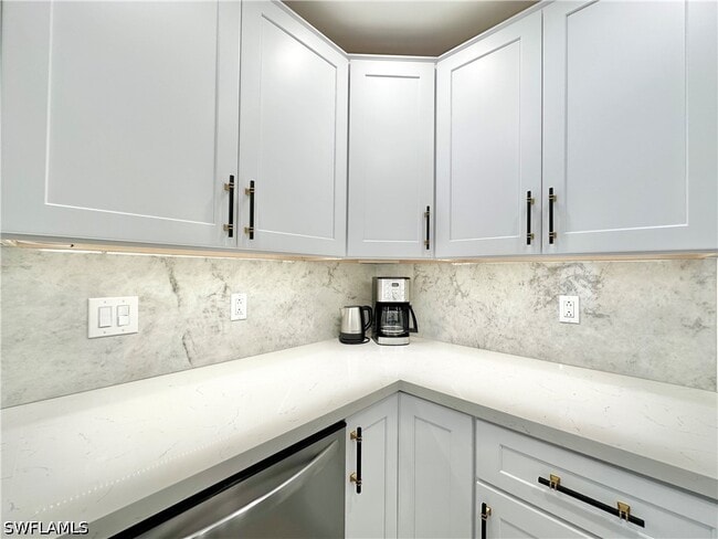 Building Photo - 3639 Kent Dr