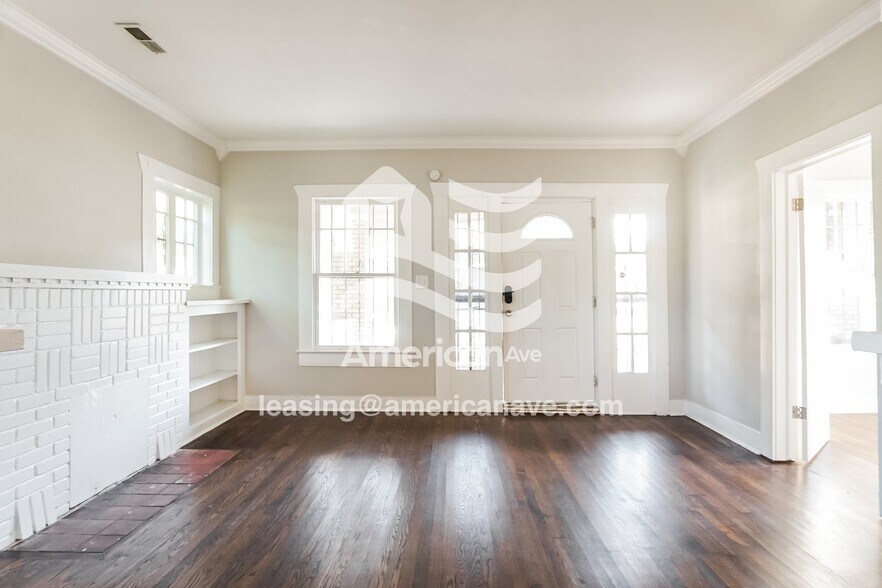 Building Photo - 1656 Fulton Ave SW