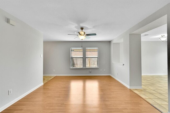 Building Photo - 3315 Settlement Dr