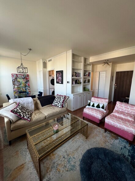 Building Photo - 1830 17th St NW