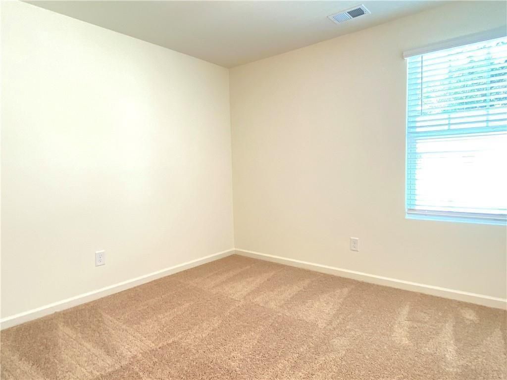 Building Photo - 239 Grand Central Wy