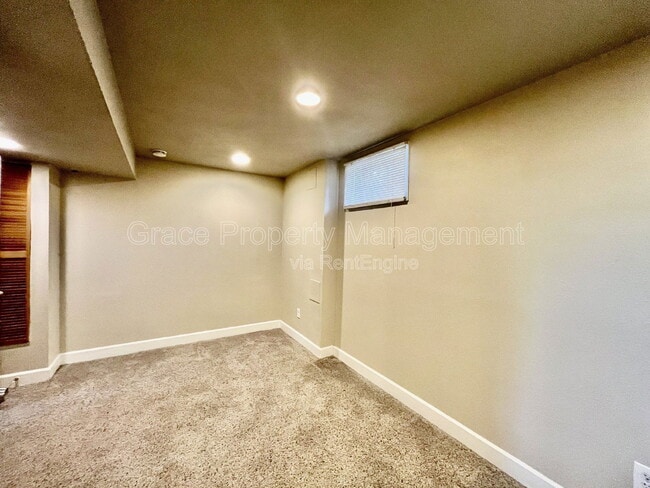 Building Photo - 10758 Ogden St