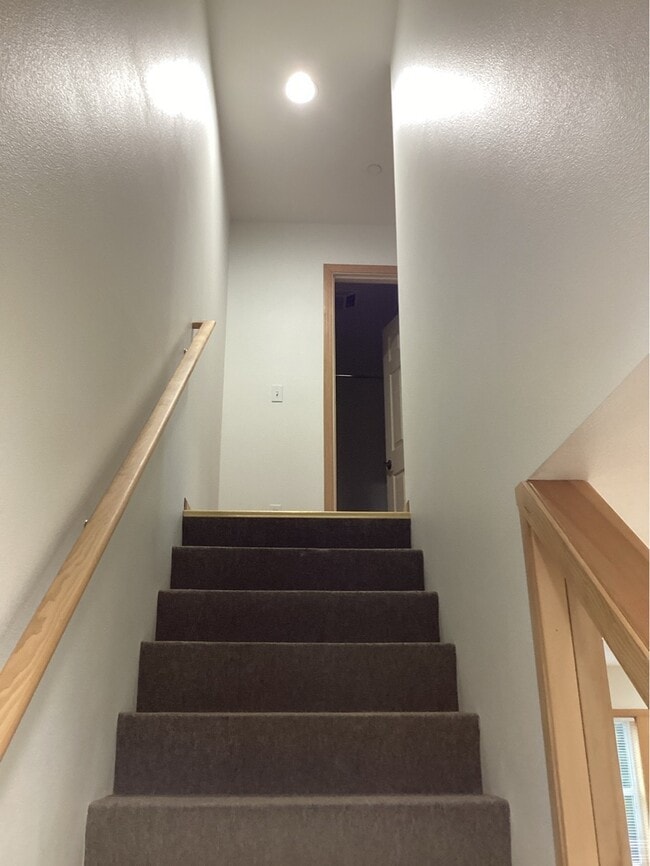 Building Photo - 648 NW Coast St