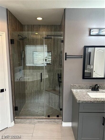 Building Photo - 2805 Alma Lidia Ave