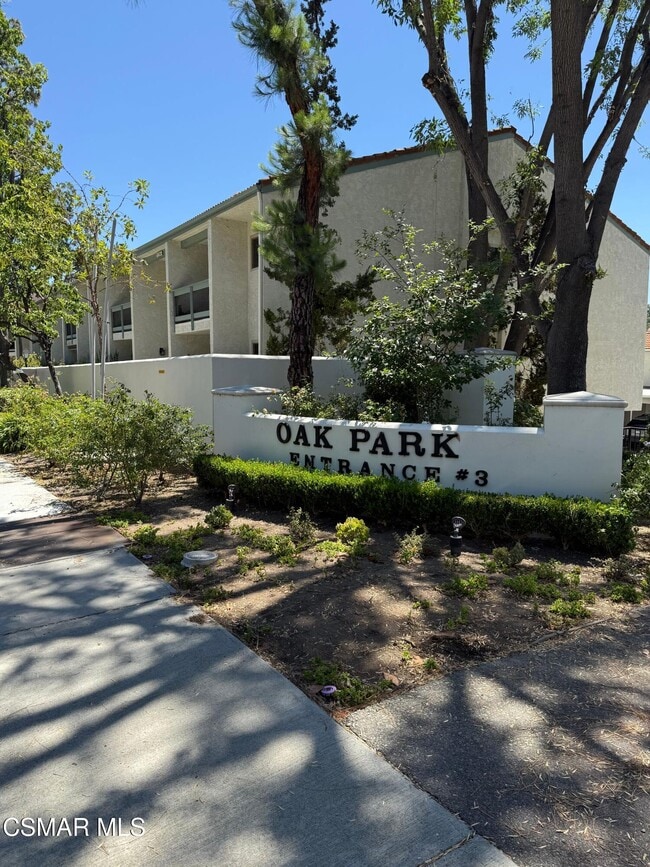 Primary Photo - 4618 Park Granada