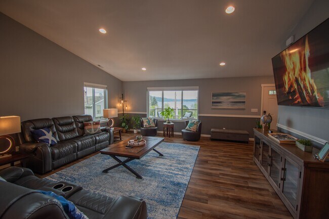 Building Photo - 161 N Harvey Terrace Dr