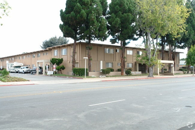 Primary Photo - The Park Terrace Apartments