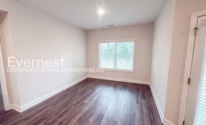 Building Photo - 169 Fall Mdw Dr