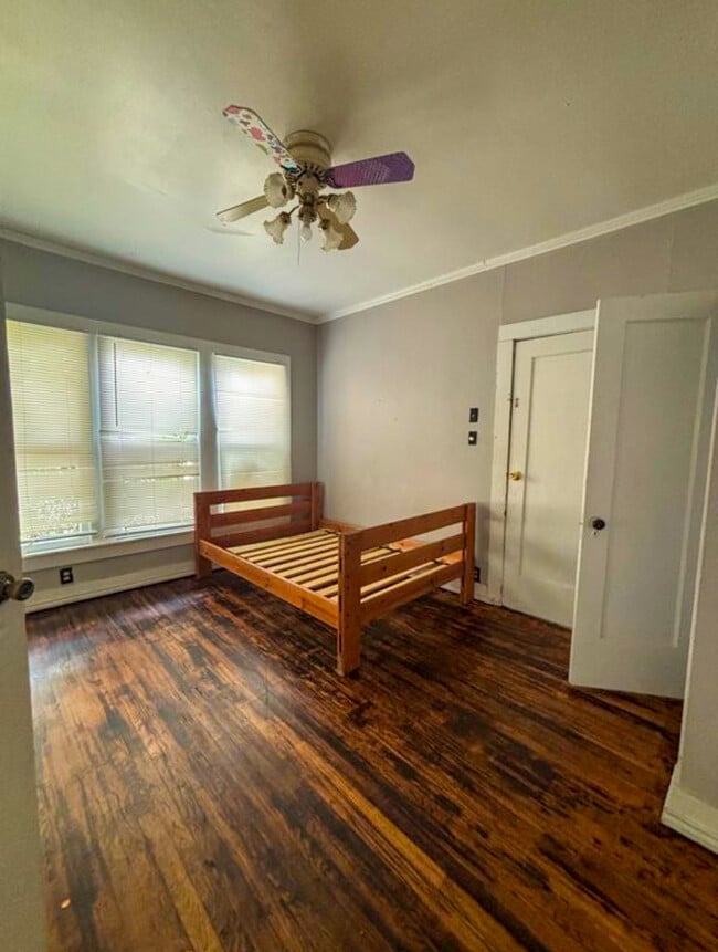 Building Photo - 1616 Campbell St