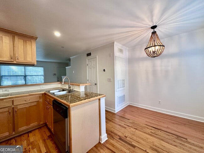 Building Photo - 2232 Dunseath Ave NW