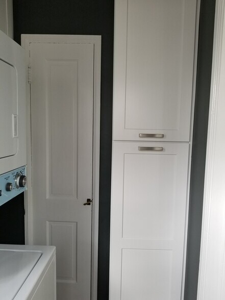 PANTRY - 6328 Orange St