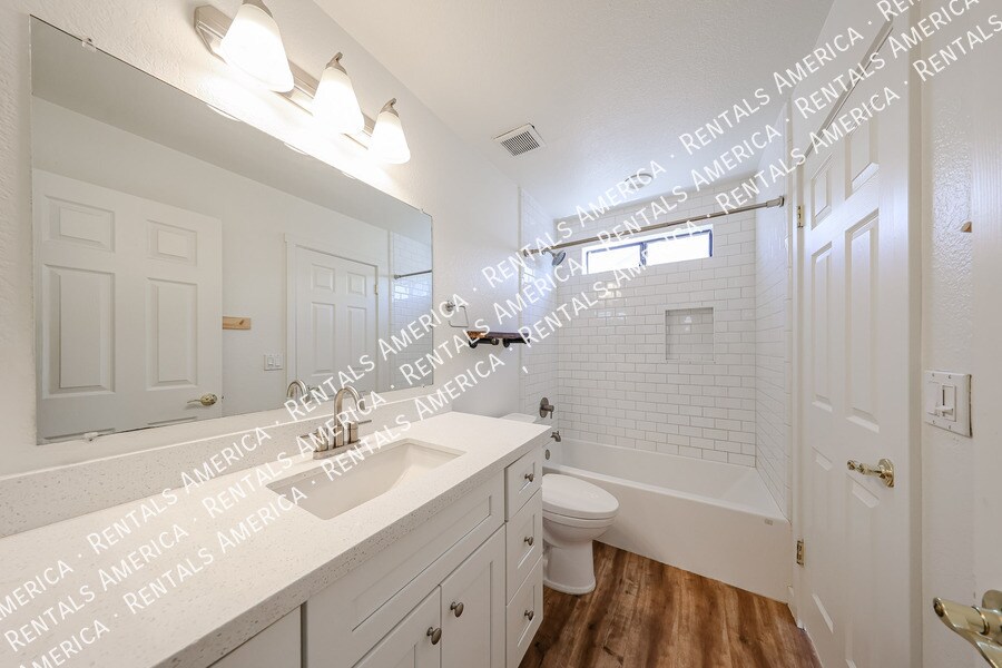 Building Photo - 17848 N 30th Pl