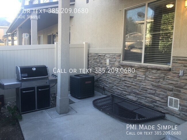 Building Photo - 10439 Sage Vista Way