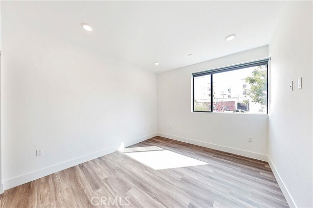 Building Photo - 1482 S Sherbourne Dr