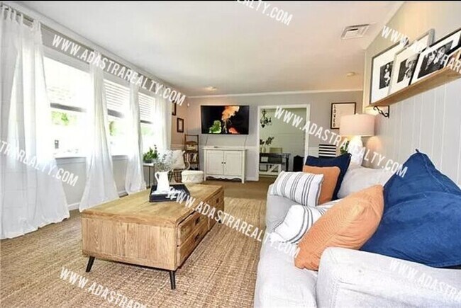 Building Photo - Beautiful Ranch Home in Prairie Village-Coming SOON!!