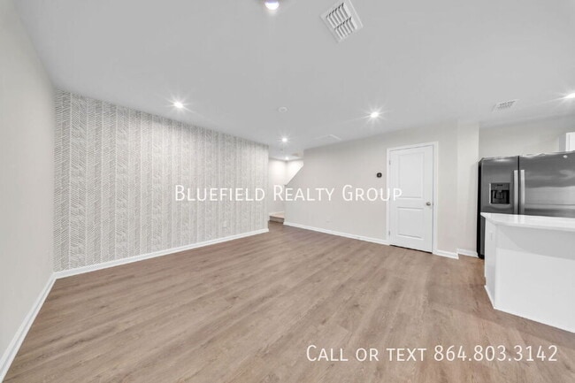 Building Photo - 158 Sarnesfield Wy