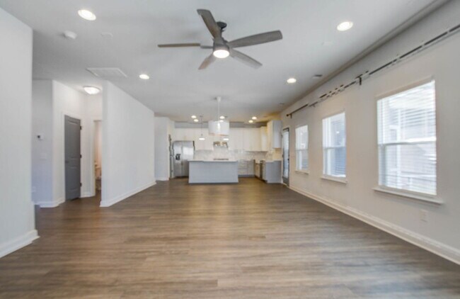 Building Photo - 1507 Dawn Mist Wy