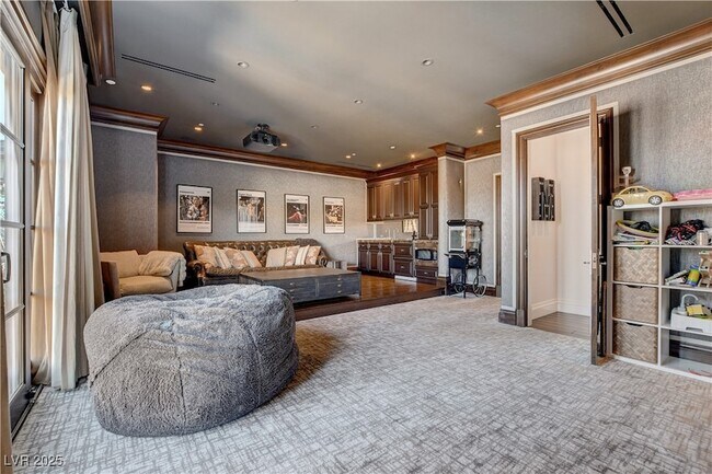 Building Photo - 11 Sable Ridge Ct