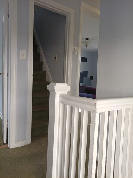 06. Top landing - 17106 Bagley Ave