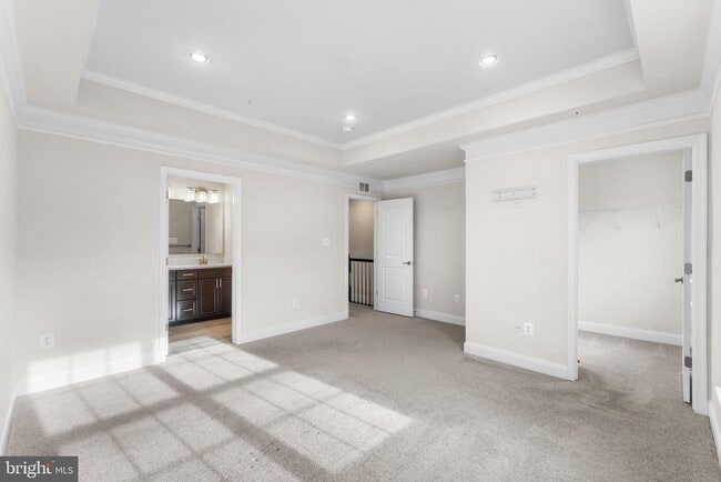 Building Photo - 8418 Kendall Ct