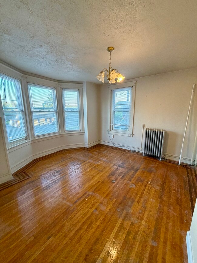 Building Photo - 147 W Buttonwood St