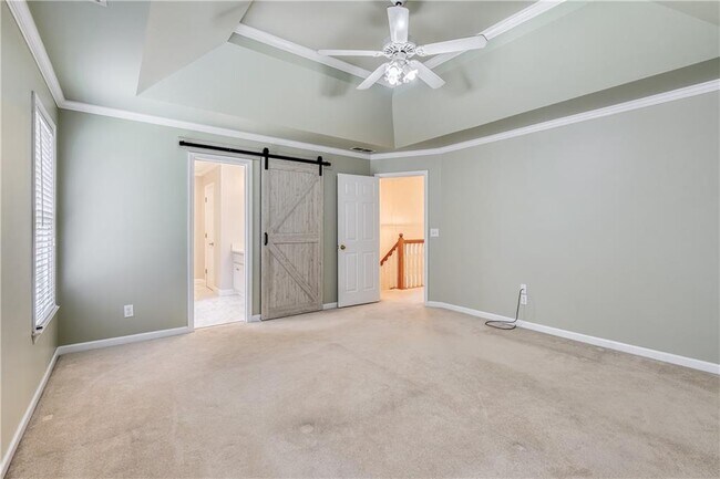 Building Photo - 2232 Woodbriar Dr