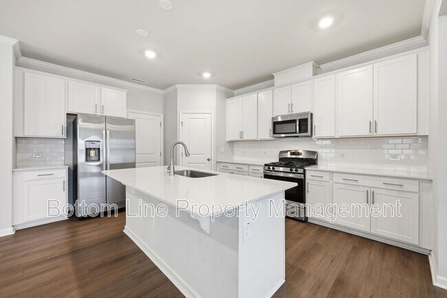 Building Photo - 517 Hanover Shr Ln