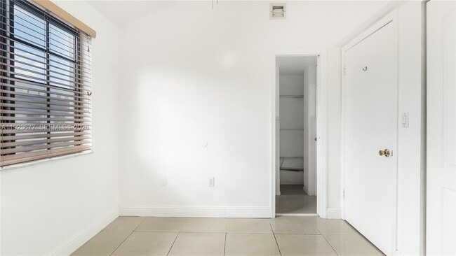 Building Photo - 12065 SW 18th St