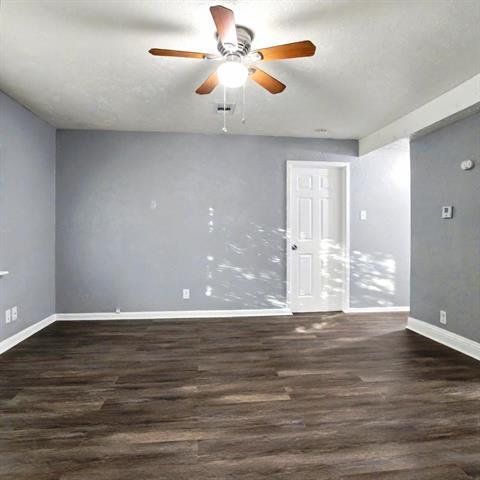 Building Photo - 1212 Riverview Dr