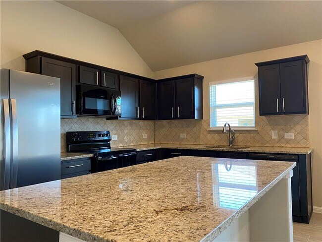 Building Photo - 510 Marklawn Ln
