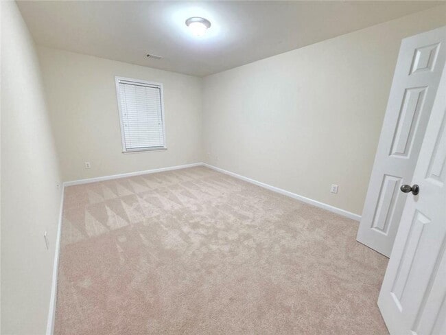 Building Photo - 1693 Southgate Mill Dr