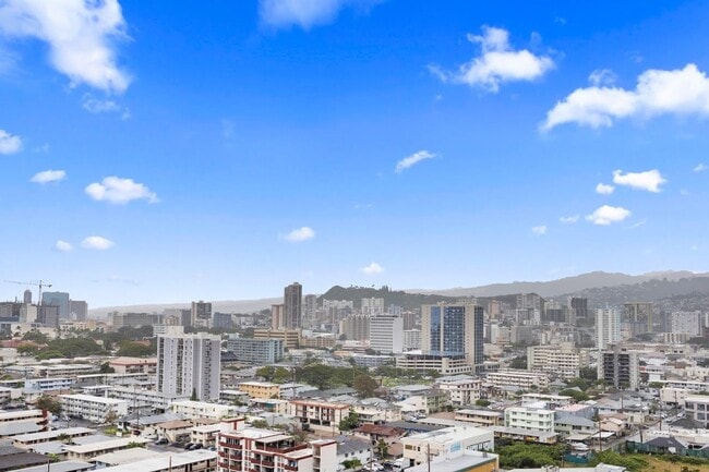 Building Photo - 1388 Kapiolani Blvd