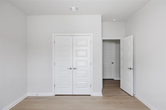 Building Photo - 8512 Dongan Dr